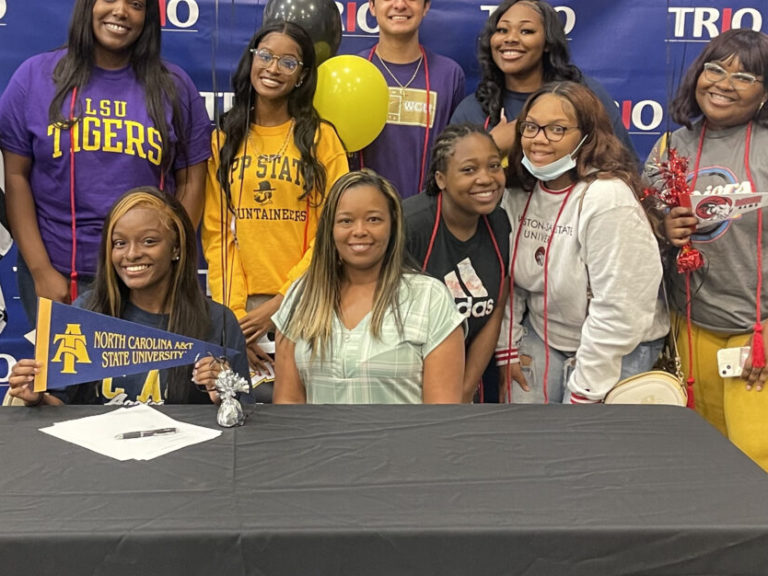 SIGNING-DAY-2021-2022_1-1024×979